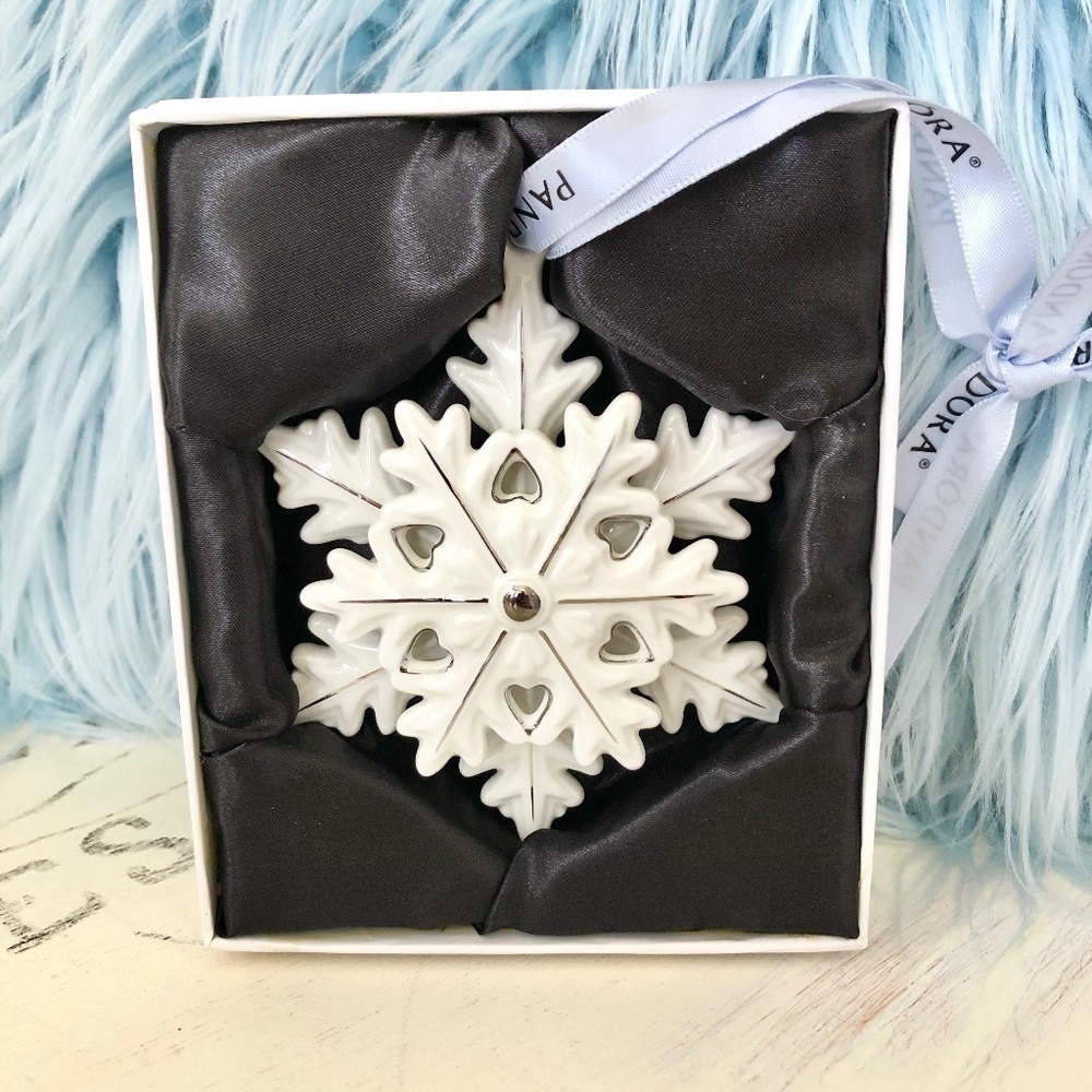 Pandora, 2015, Snowflake, Christmas, Ornament, Porcelain,‎ Like New